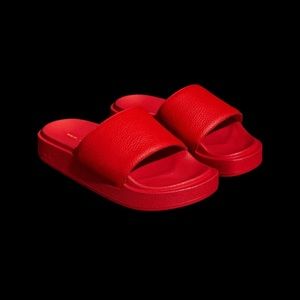 IVY PARK - IVY HEART Slides